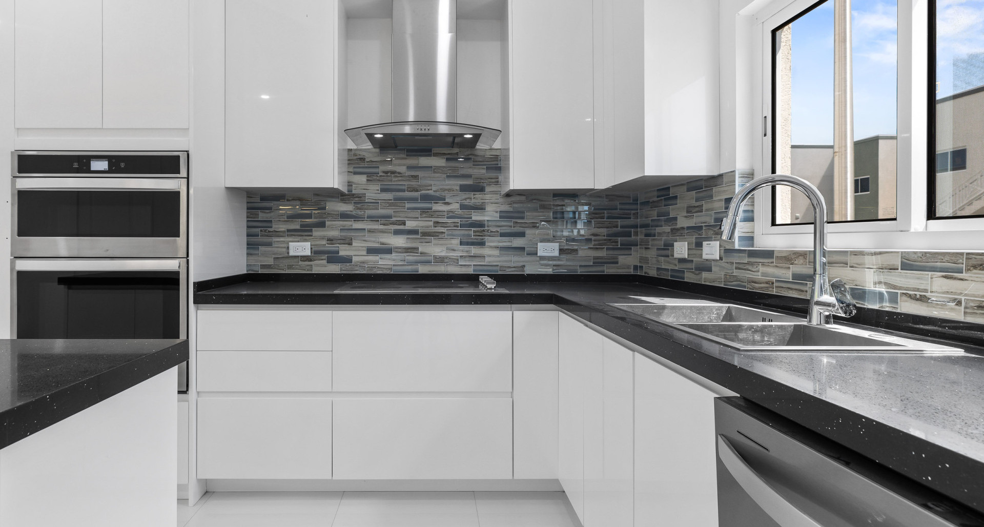Yarl Townhouse #85 (2 Bed, 3 Bath) image 3