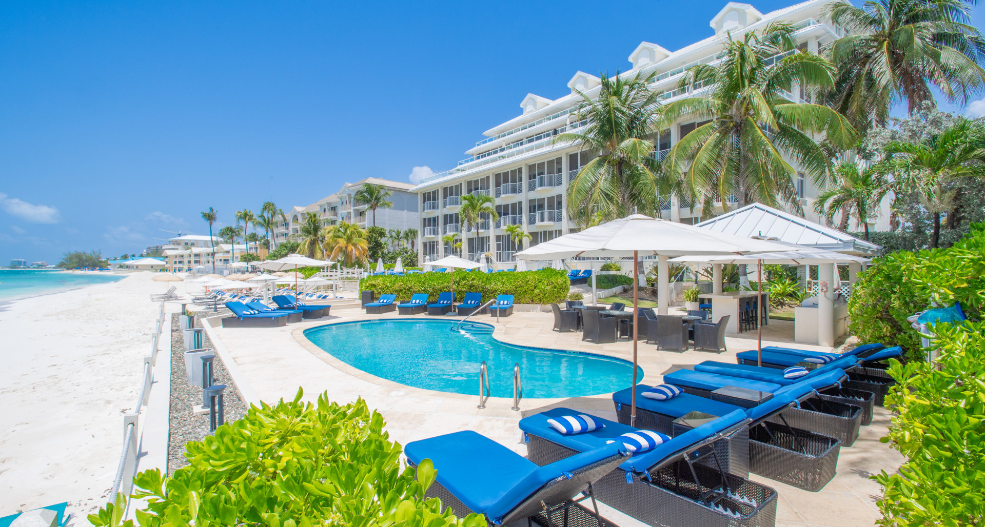 South Bay Beach Club – Premier Beachfront Residence image 2