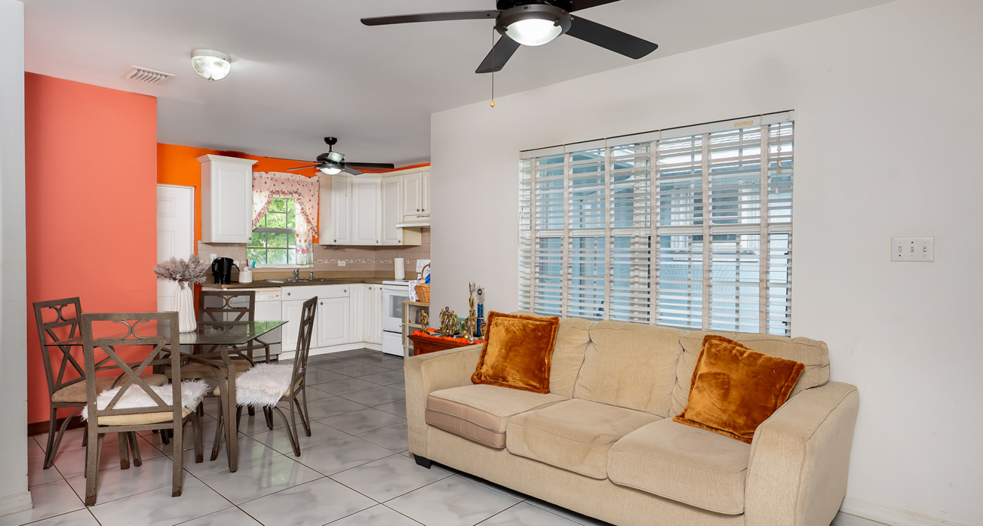 Silver Oaks Villa image 3